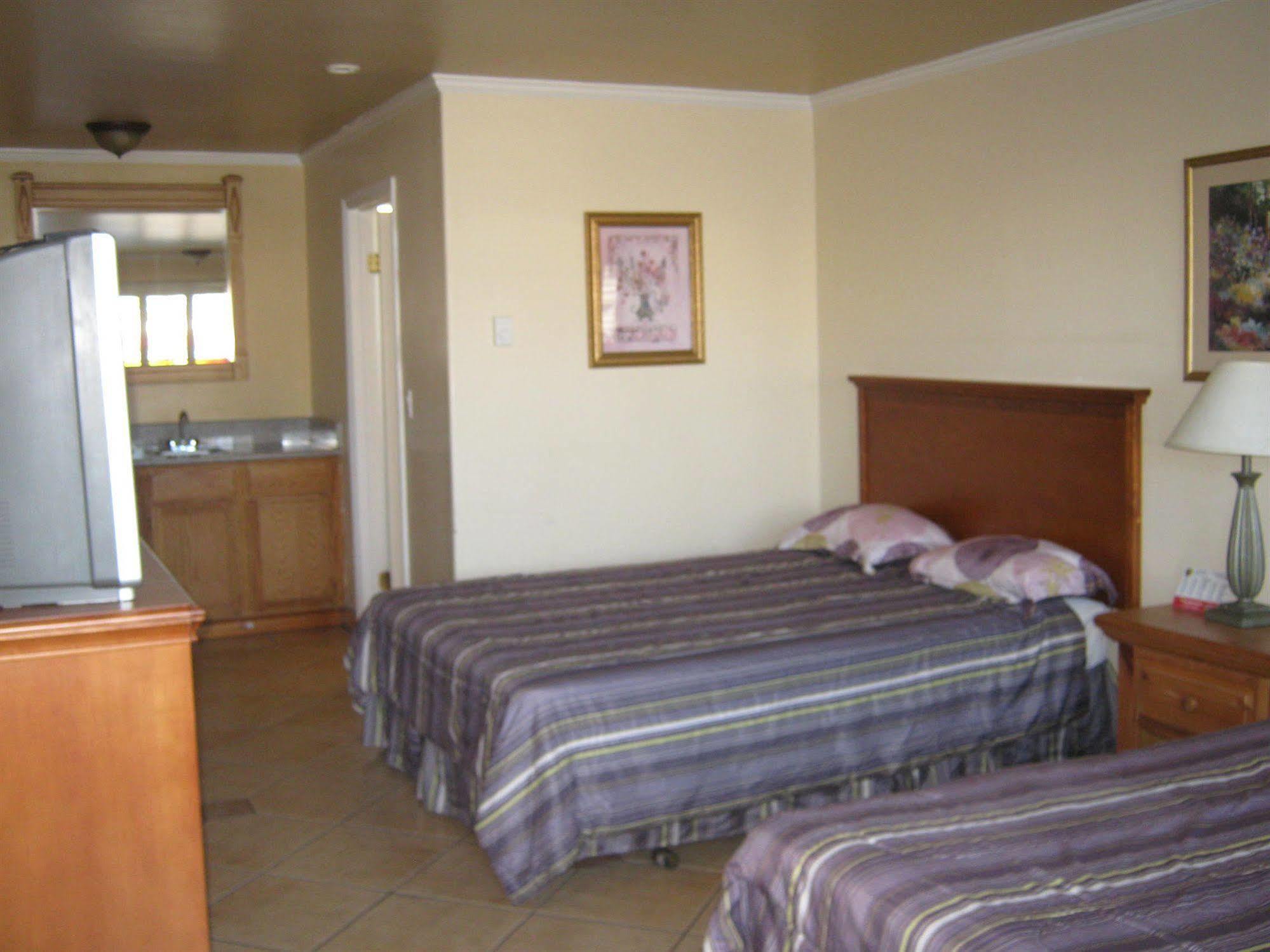 ונטורה The Shores Inn מראה חיצוני תמונה
